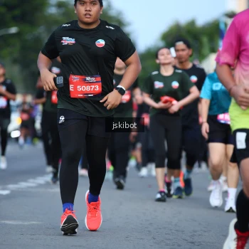 Runner Photo 3696346