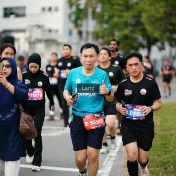 Runner Photo 3696365