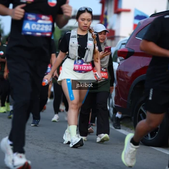 Runner Photo 3696392