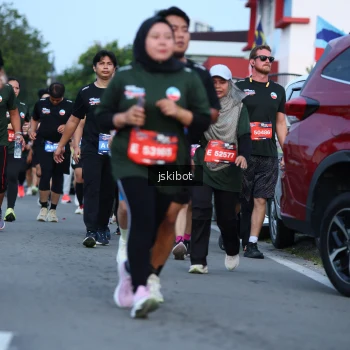 Runner Photo 3696405