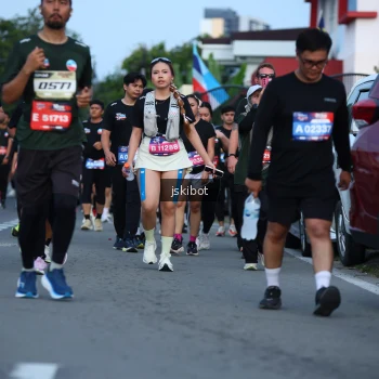 Runner Photo 3696433