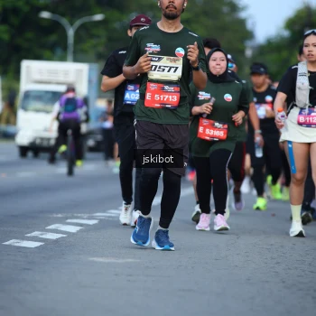 Runner Photo 3696450