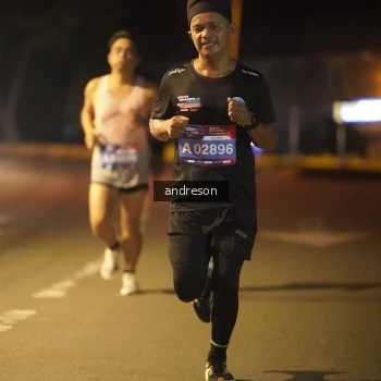 Runner Photo 3696454