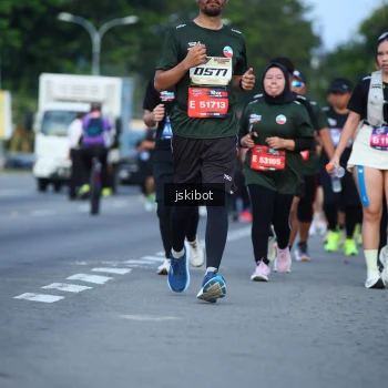 Runner Photo 3696459