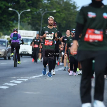 Runner Photo 3696481