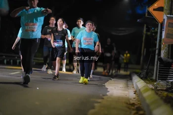 Runner Photo 3696483