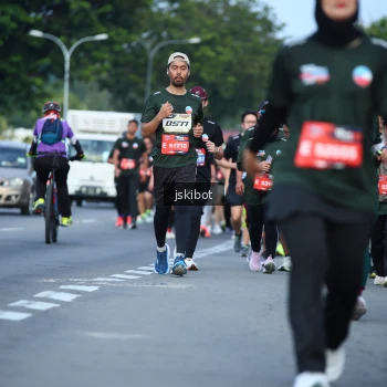 Runner Photo 3696485