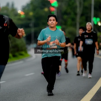 Runner Photo 3696495