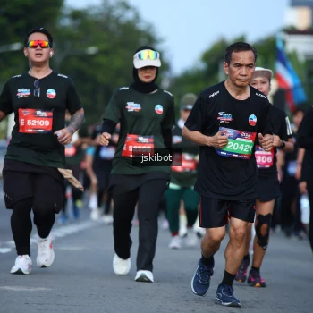 Runner Photo 3696507