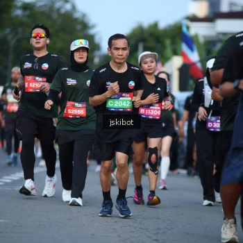 Runner Photo 3696519