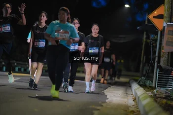 Runner Photo 3696540