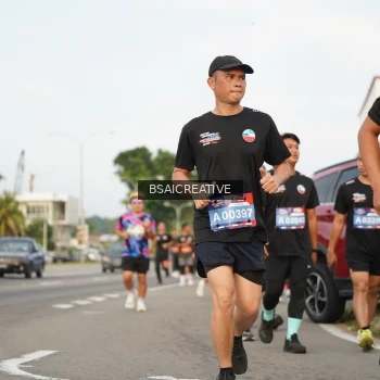 Runner Photo 3696543
