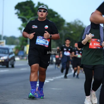 Runner Photo 3696550