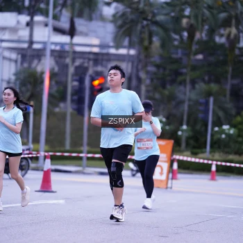 Runner Photo 3696573