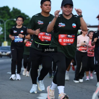 Runner Photo 3696581