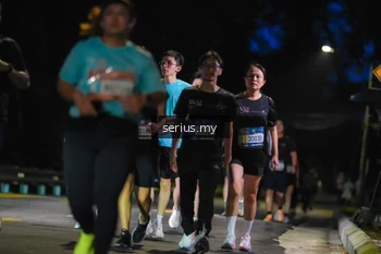 Runner Photo 3696593