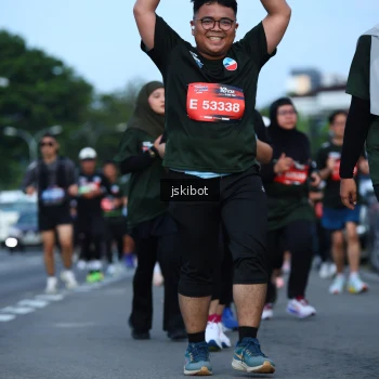 Runner Photo 3696659