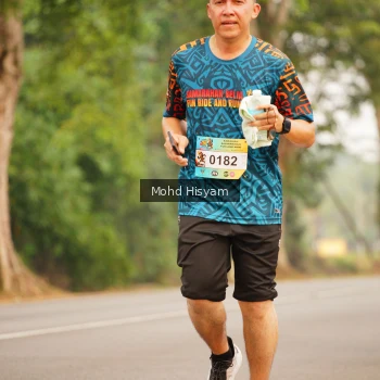 Runner Photo 3696669