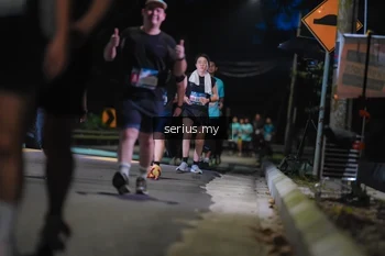 Runner Photo 3696674