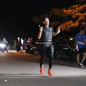 Runner Photo 3696688