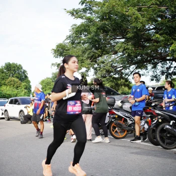 Runner Photo 3696707
