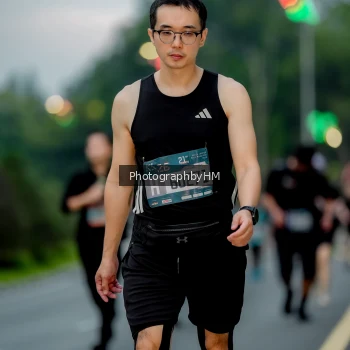 Runner Photo 3696711