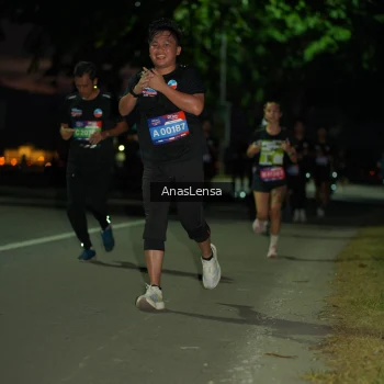 Runner Photo 3696714