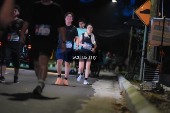Runner Photo 3696717