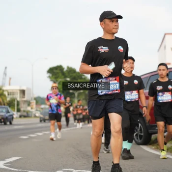 Runner Photo 3696753