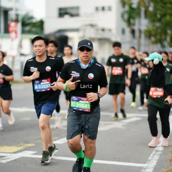 Runner Photo 3696759
