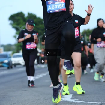 Runner Photo 3696760