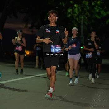 Runner Photo 3696765