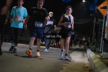 Runner Photo 3696813