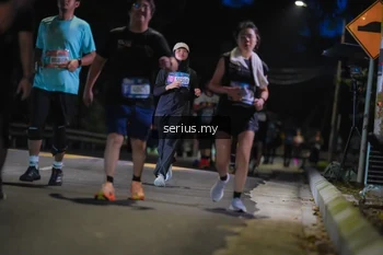 Runner Photo 3696817