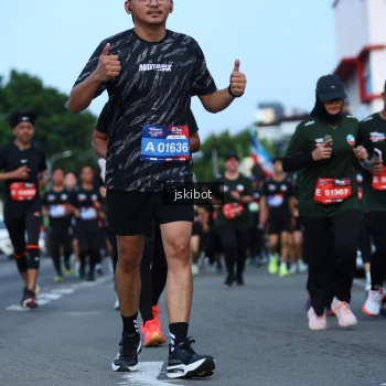 Runner Photo 3696833