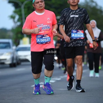 Runner Photo 3696856