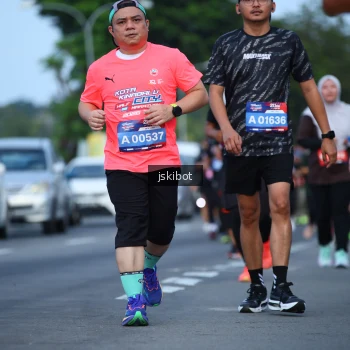 Runner Photo 3696864