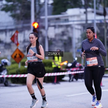Runner Photo 3696865