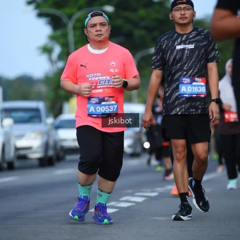 Runner Photo 3696867