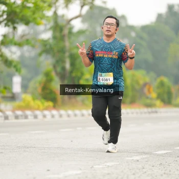 Runner Photo 3696869