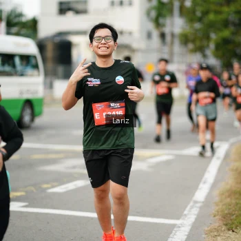 Runner Photo 3696895