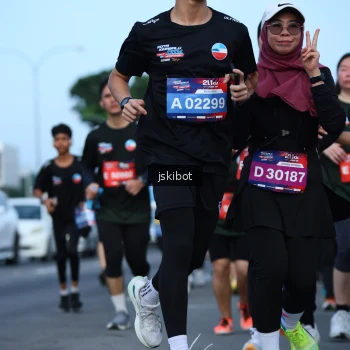 Runner Photo 3696912