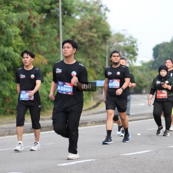 Runner Photo 3696925