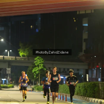 Runner Photo 3696949