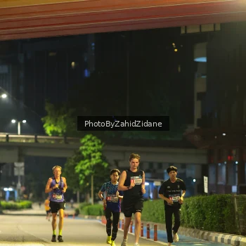 Runner Photo 3696958