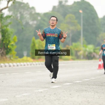 Runner Photo 3696970