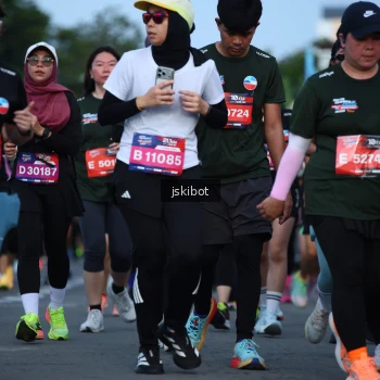 Runner Photo 3696976
