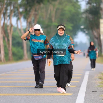 Runner Photo 3696978