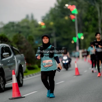 Runner Photo 3696979