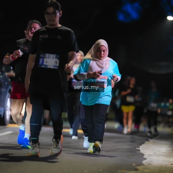 Runner Photo 3696986